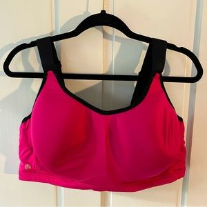 Pink Sports Bra : Size 44DDD : Underwire